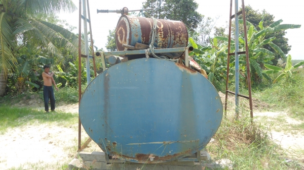 ขายถังน้ำราคาเบาๆ พร้อมอุปกรณ์ ครบ เครื่องยนต์ นิสสัน 6สูบ ปั้ม4นิ้ว พร้อมหัวยิง