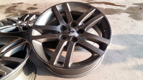 ขายล้อแม็ก mitsu spacewagon 17