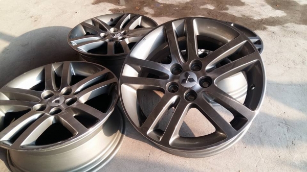 ขายล้อแม็ก mitsu spacewagon 17