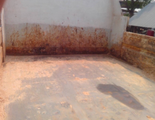 HINO FD 4J - 165 HP JO7C หกล้อดั๊มพ์ กระบะดั๊มพ์เหล็ก 4 ตันความยาว 3.60 เมตรสวยสภาพดีมากครับพร้อมบรรทุกพร้อมใช้งานได้เลย เครื่องยนต์แน่นแรงดีไม่มีแตกเยิ้ม ภายในห้องเก๋งสะอาด แอร์เย็น พวงมาลัยเพาเวอร์ ช่วงล่างแน่นดีคัชซีสวยไม่มีแตกบวม ติด F หน้าหลัง 6 น็อต