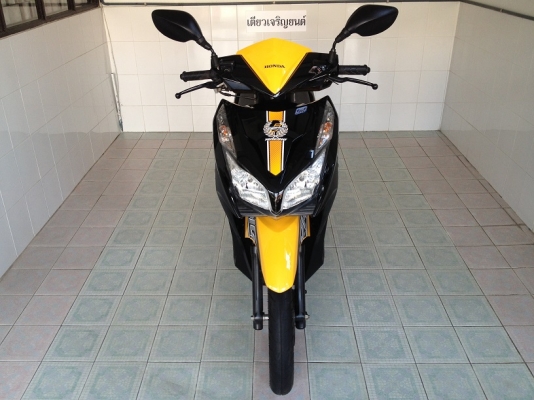 Click125i รุ่นรองTop ลายใหม่ วิ่ง4000 ปี58 (ของแถม 4 รายการ)