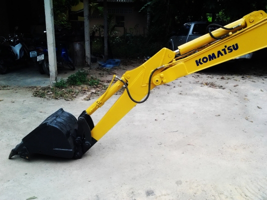 ขายด่วนรถแบ๊คโฮ KOMATSU PC30-6 กับ เทรลเลอร์ ISUZU 6 ล้อ ยกคู่ (มีทะเบียน) ขายด่วนรถแบ๊คโฮ KOMATSU PC30-6 กับ เทรลเลอร์ ISUZU 6 ล้อ ยกคู่ (มีทะเบียน)