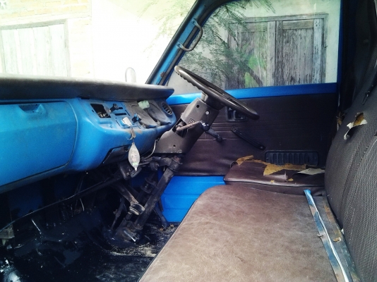 ขายด่วนรถแบ๊คโฮ KOMATSU PC30-6 กับ เทรลเลอร์ ISUZU 6 ล้อ ยกคู่ (มีทะเบียน) ขายด่วนรถแบ๊คโฮ KOMATSU PC30-6 กับ เทรลเลอร์ ISUZU 6 ล้อ ยกคู่ (มีทะเบียน)