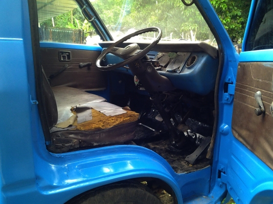 ขายด่วนรถแบ๊คโฮ KOMATSU PC30-6 กับ เทรลเลอร์ ISUZU 6 ล้อ ยกคู่ (มีทะเบียน) ขายด่วนรถแบ๊คโฮ KOMATSU PC30-6 กับ เทรลเลอร์ ISUZU 6 ล้อ ยกคู่ (มีทะเบียน)