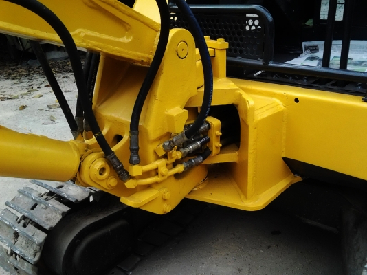 ขายด่วนรถแบ๊คโฮ KOMATSU PC30-6 กับ เทรลเลอร์ ISUZU 6 ล้อ ยกคู่ (มีทะเบียน) ขายด่วนรถแบ๊คโฮ KOMATSU PC30-6 กับ เทรลเลอร์ ISUZU 6 ล้อ ยกคู่ (มีทะเบียน)