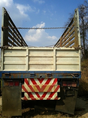 หางพ่วง คอกเกษตร  ยาว  8.50  เมตร   ราคา   280,000  บาท