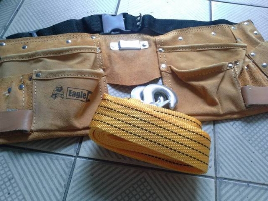 ขายกระเป๋าหนังเครื่องมือช่างKing Eagle Made in Taiwan. ขายกระเป๋าหนังเครื่องมือช่างKing Eagle Made in Taiwan.