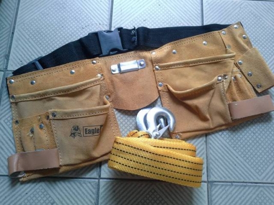 ขายกระเป๋าหนังเครื่องมือช่างKing Eagle Made in Taiwan. ขายกระเป๋าหนังเครื่องมือช่างKing Eagle Made in Taiwan.