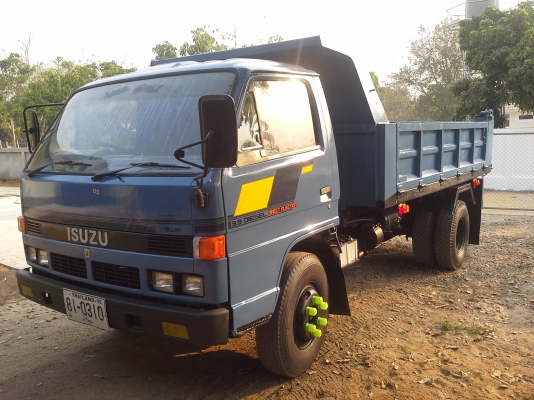 ขาย6ล้อดั้มNPR115 เเรง แก้มเหลือง ห้างแท้ เกียร์สั้น เเอร์ เพาเวอร์ ท้ายF รถบ้านสวยพร้อมใช้งาน ราคาเบาๆ