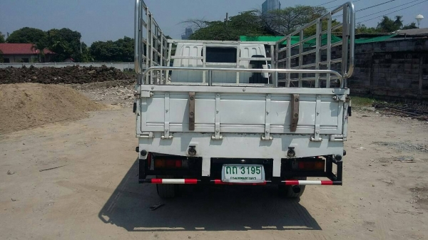 4 ล้อ มิตชู 106  แรง ปี 51  ไม่ติดเวลา  ราคา 300,000  บาท