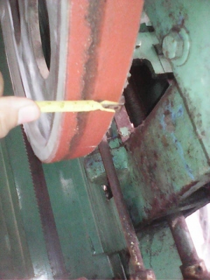 ขายเลื้อยสายพาน24 นิ้ว ตัวใหญ่ สภาพดี เก่าเก็บ