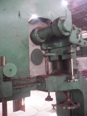 ขายเลื้อยสายพาน24 นิ้ว ตัวใหญ่ สภาพดี เก่าเก็บ