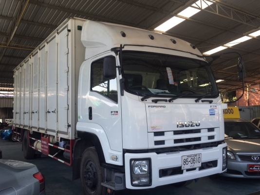 FTR  220 แรง (CNG ) (( เหลืออีก 1 คัน ))) ตู้ สิบบาน  รถสวยๆ ไมล์แท้  สีเดิมทั้งคัน   ราคา  1,150,000 บาท