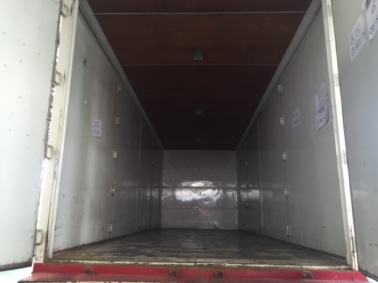 FTR  220 แรง (CNG ) (( เหลืออีก 1 คัน ))) ตู้ สิบบาน  รถสวยๆ ไมล์แท้  สีเดิมทั้งคัน   ราคา  1,150,000 บาท