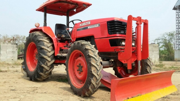 ขายคูโบต้า  M5000 ไบมีดผาน7หนึ่งอัน ราคา325000บาท พร้อมใช้งานสายๆครับสนใจ โทร0813655997 อำพร พาเจริญ ต วังบัว อ คลองขลุง จ กำแพงเพชร ราคานี้ยังต่องลองได้อีกนะครับ