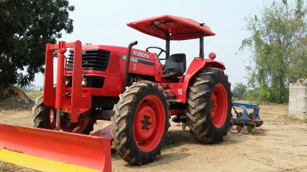 ขายคูโบต้า  M5000 ไบมีดผาน7หนึ่งอัน ราคา325000บาท พร้อมใช้งานสายๆครับสนใจ โทร0813655997 อำพร พาเจริญ ต วังบัว อ คลองขลุง จ กำแพงเพชร ราคานี้ยังต่องลองได้อีกนะครับ