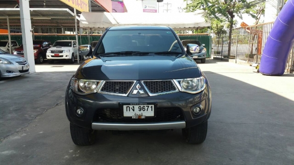 เครดิตดีฟรีดาวน์ MITSUBISHI TRITON 4DR ปี 2013 เกียร์ MT เครื่อง 2.5 VG.TUR BO สนใจติดต่อ 087-0399947 คุณอั๋น