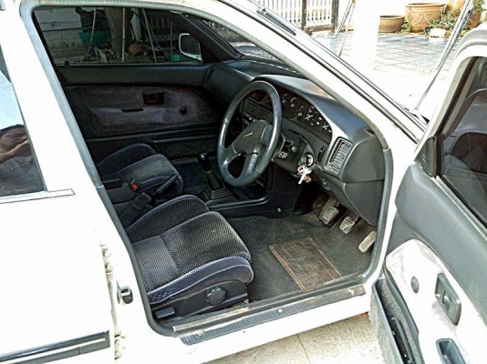 โตโยต้า โดเรม้อน ae90 เครี่อง4a fe แน่นๆ LPG เกียร์ธรรมดา