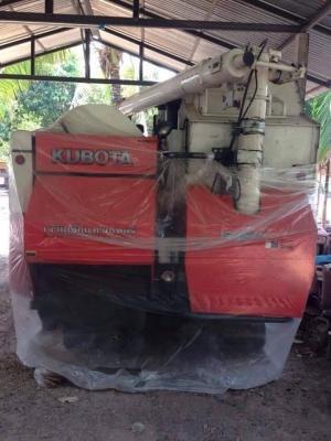 ขายรถเกี่ยวข้าวคูโบต้า  DC 70 g