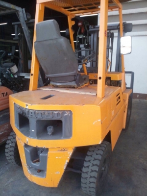 FORKLIFT KOMASSU FD20-7 สภาพนางฟ้า เครื่องแน่น พร้อมใช้งาน