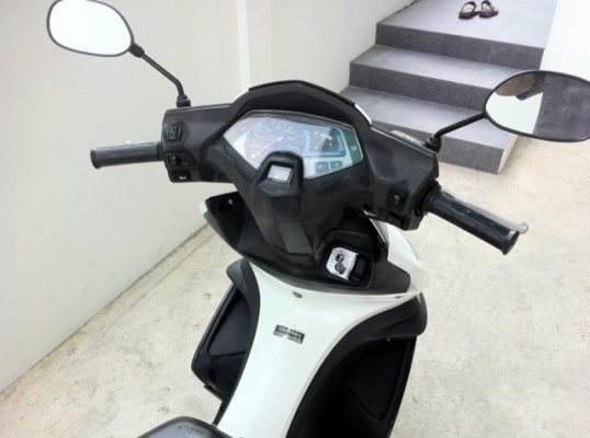 Honda Air blade ขาวดำ สวย เครื่องดี ภาษีไม่ขาด