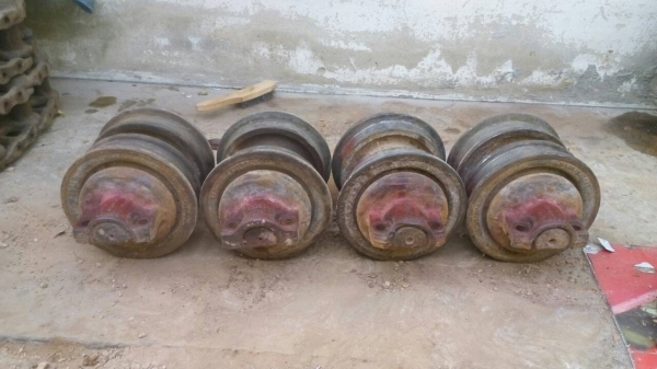 ขายลอนเลอร์ รถแทรกเตอร์ D-4.  เบอรโก้ สภาพสวยขายไม่แพง