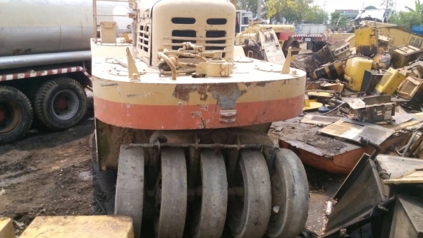 ขายรถบด3คัน ครับ กับรถน้ำสิบล้ออัก1คัน รถทุกคันมีทะเบียนครับสนใจโทรสอบถามกันก่อนได้นะครับ