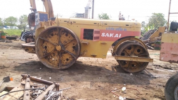 ขายรถบด3คัน ครับ กับรถน้ำสิบล้ออัก1คัน รถทุกคันมีทะเบียนครับสนใจโทรสอบถามกันก่อนได้นะครับ