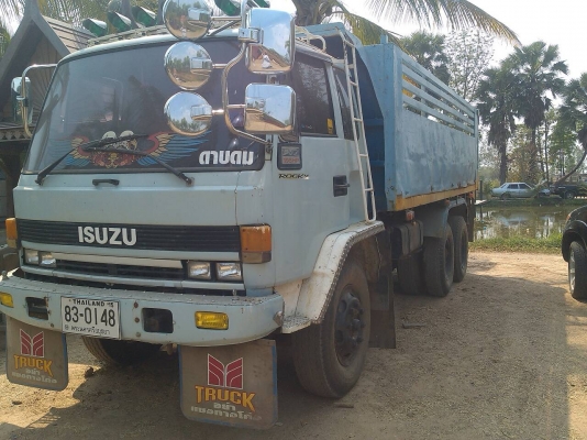 ขาย585000บาท รถอีซูซุร็อก10ล้อดั้ม2เพลา เครื่อง210แรง สภาพดีพร้อมใชงาน