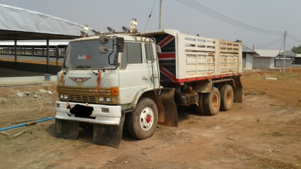 จองแล้วครับ โดยเสี่ยจรัล ลพบุรีครับ F18 2เพลาดั้ม  รถสวย แอร์เย็น เครื่องดี แชชซีสวยมาก