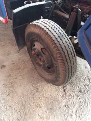 ขาย 6 ล้อ อีซูซุ  KS3 110 แรง ปี34 ยาว 5 ม. ยางใหม่ พ.พาวเวอร์ สภาพดี พร้อมใช้  สนใจติดต่อ 081-9420141  ,  081-5715326