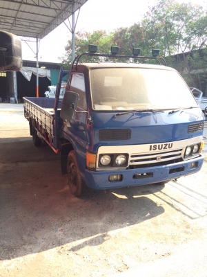 ขาย 6 ล้อ อีซูซุ  KS3 110 แรง ปี34 ยาว 5 ม. ยางใหม่ พ.พาวเวอร์ สภาพดี พร้อมใช้  สนใจติดต่อ 081-9420141  ,  081-5715326