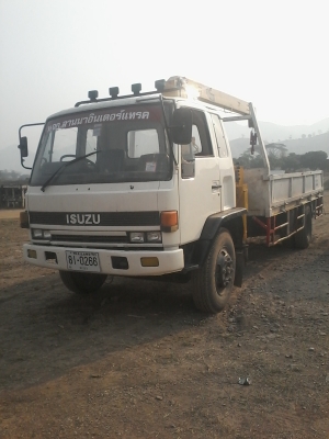 ขายรถบรรทุก 6 ล้อ ISUZU  ร็อกกี้ ติดเครน TADANO 3 ตัน 3 ปลอก 2 ชัก
