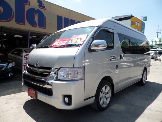 TOYOTA COMMUTER 2.5 D4D ปี 2012 สนใจติดต่อ 087-0399947 อั๋น