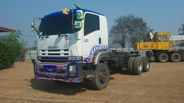 ขาย 10ล้อหัวคัสซี/รุ่นFXZ/360แรงม้า/ปี56/สภาพร้อมใช้งาน