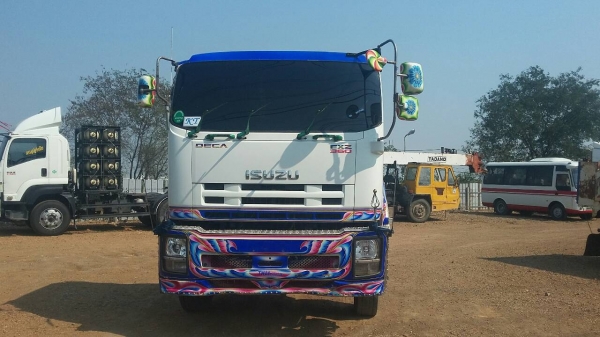 ขาย 10ล้อหัวคัสซี/รุ่นFXZ/360แรงม้า/ปี56/สภาพร้อมใช้งาน ขาย 10ล้อหัวคัสซี/รุ่นFXZ/360แรงม้า/ปี56/สภาพร้อมใช้งาน