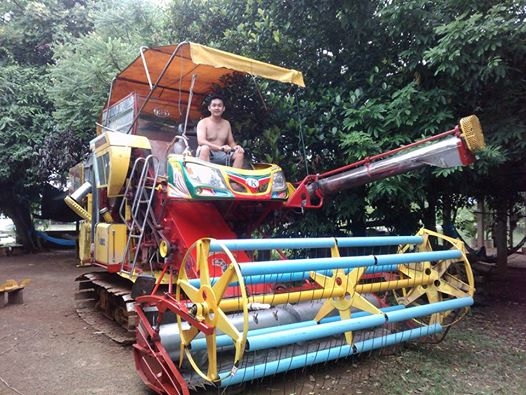 ขายรถเกี่ยวเกษตรพัฒนาปี54 ราคา590000 https://web.facebook.com/suphathat.wongthakhon