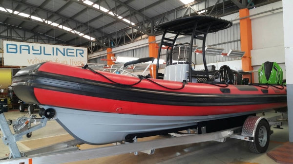 เรือยางใหม่ ท้องไฟเบอร์ ตกปี ปี 2015 + เทรเลอร์อลูมิเนียมอย่างดี