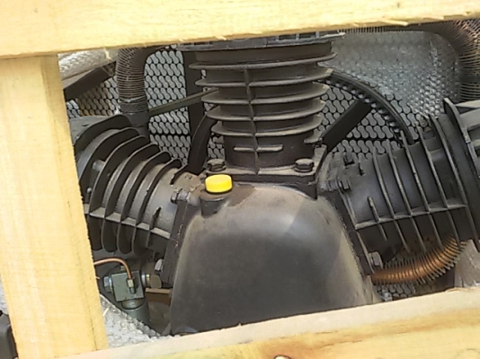 ขายปั๊มลมใหม่ขนาด300ลิตร 10HP 3หัวสูบแรงสุด