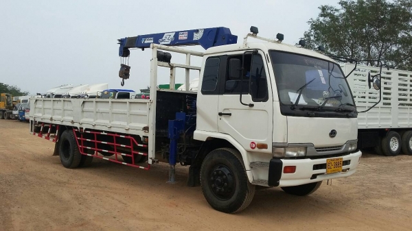 ขายสด-ผ่อน รถเครน 4.5 ตัน/3 ปอก/รุ่นPKB 214/216 แรงม้า/กระบะยาว 6.7 เมตร/ปี2555 ขายสด-ผ่อน รถเครน 4.5 ตัน/3 ปอก/รุ่นPKB 214/216 แรงม้า/กระบะยาว 6.7 เมตร/ปี2555