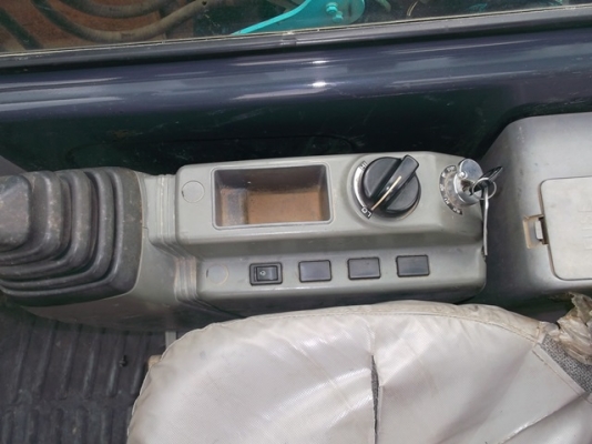 รถขุด Kobelco SK115SR #YV02-01747 นำเข้าจากญี่ปุ่น สนใจโทร. 080-6565422 (หนิง)