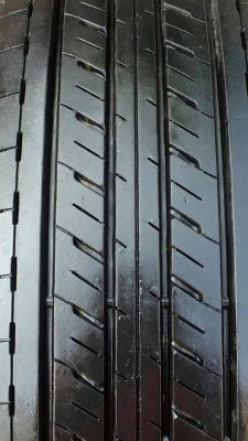 ยาง bridgestone 215 65 15 ปี 15 ชุดล่ะ 9000