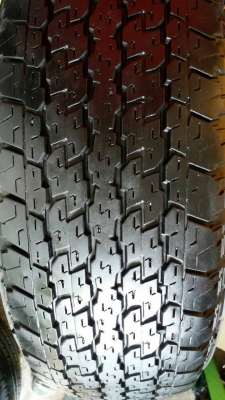 ยาง bridgestone 255 70 15 ปี 12 คู่ล่ะ 2500