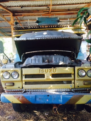 ขายรถสิบล้อเทนเลอร์หัวยาว เครื่อง EH700 เพลาเดียว มีหางปลาขึ้นรถเกี่ยวข้าวได้เลย เจ้าของขายเอง ราคาต่อรองได้ 0929264063