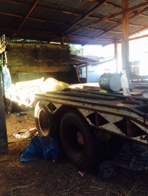 ขายรถสิบล้อเทนเลอร์หัวยาว เครื่อง EH700 เพลาเดียว มีหางปลาขึ้นรถเกี่ยวข้าวได้เลย เจ้าของขายเอง ราคาต่อรองได้ 0929264063