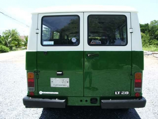 รถตู้ Volkswagen LT28