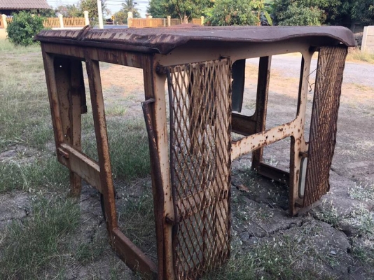 ขายตู้เก๋ง สำหรับรถCATERPILLAR D5 เก่าญี่ปุ่นแท้ๆ ราคาถูก สนใจตืดต่อ081-948-549