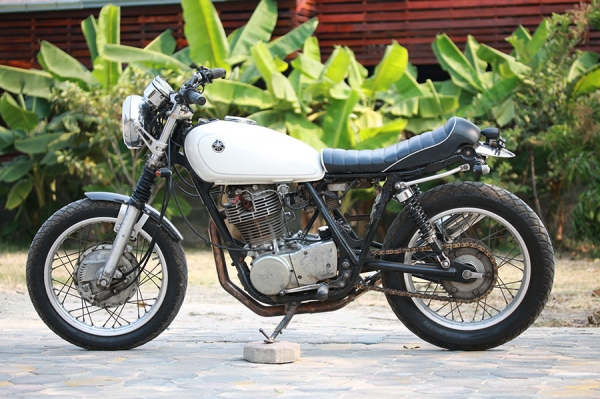 Yamaha Sr400 ปี94
