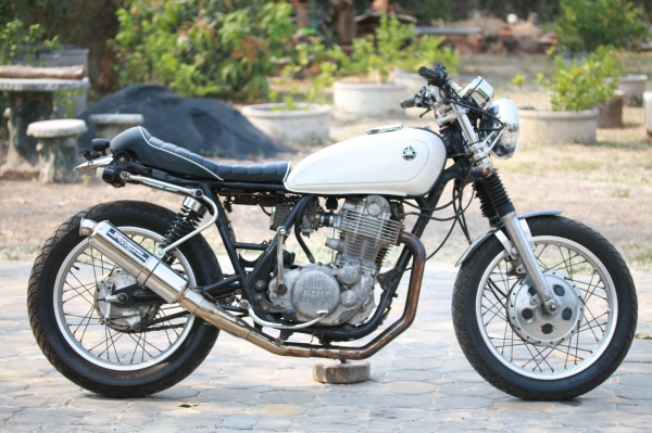 Yamaha Sr400 ปี94