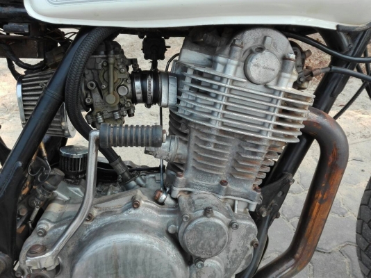 Yamaha Sr400 ปี94